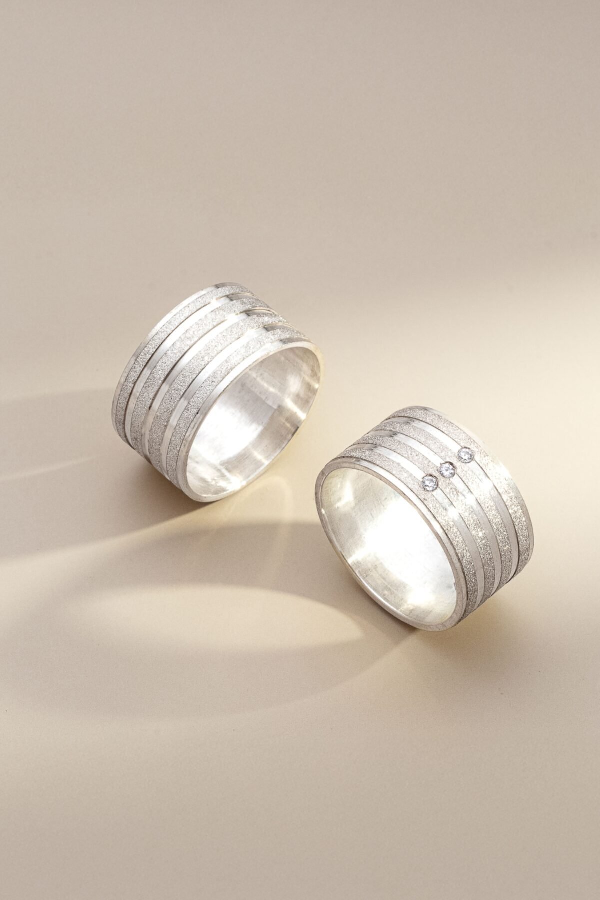 Par de alianças de prata Raiz 10mm